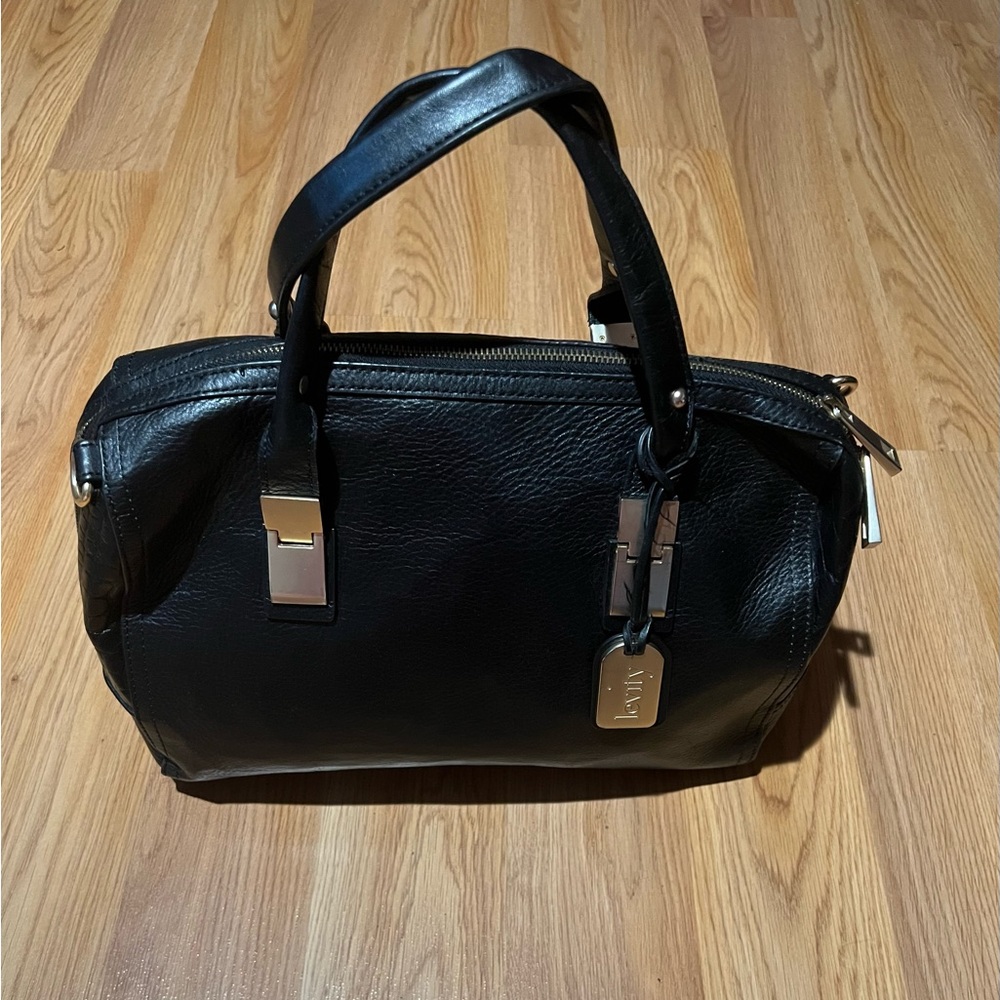 LEVITY Woman’s  Black leather  zipper satchel bag